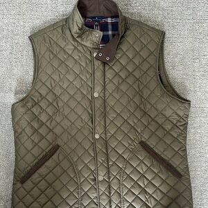 Brooks Brothers Green Quilted Vest for Outdoor Comfort